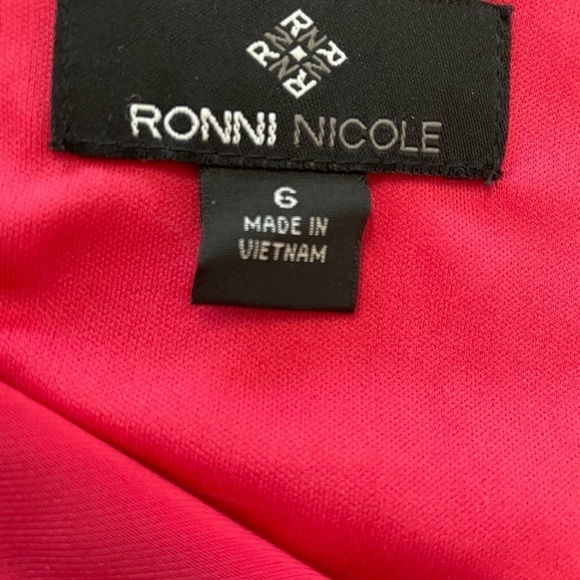 Ronni Nicole Dresses women’s hot pink/ Fuchsia sleeveless , Cowl neck dress . - Picture 5 of 5